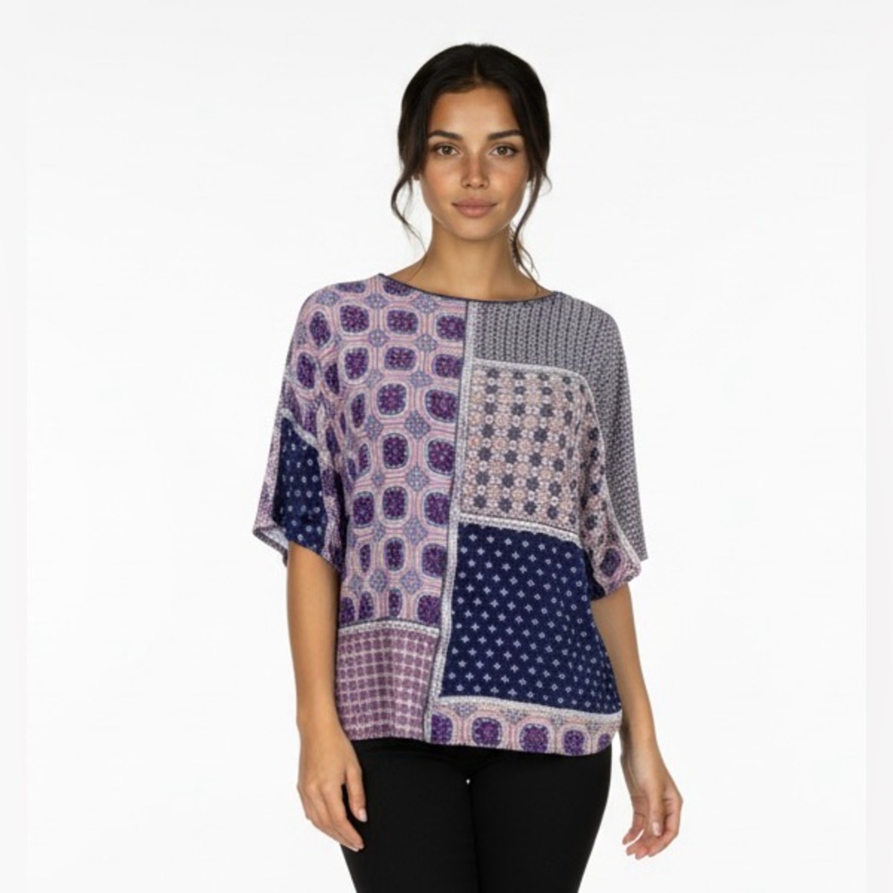 Chico’s Patchwork Top.  .Medium  Size 1  LTOP327